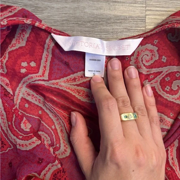 Vintage 2000s Victoria's Secret Mesh Pink Paisley Ruffle Blouse - Picture 4 of 5